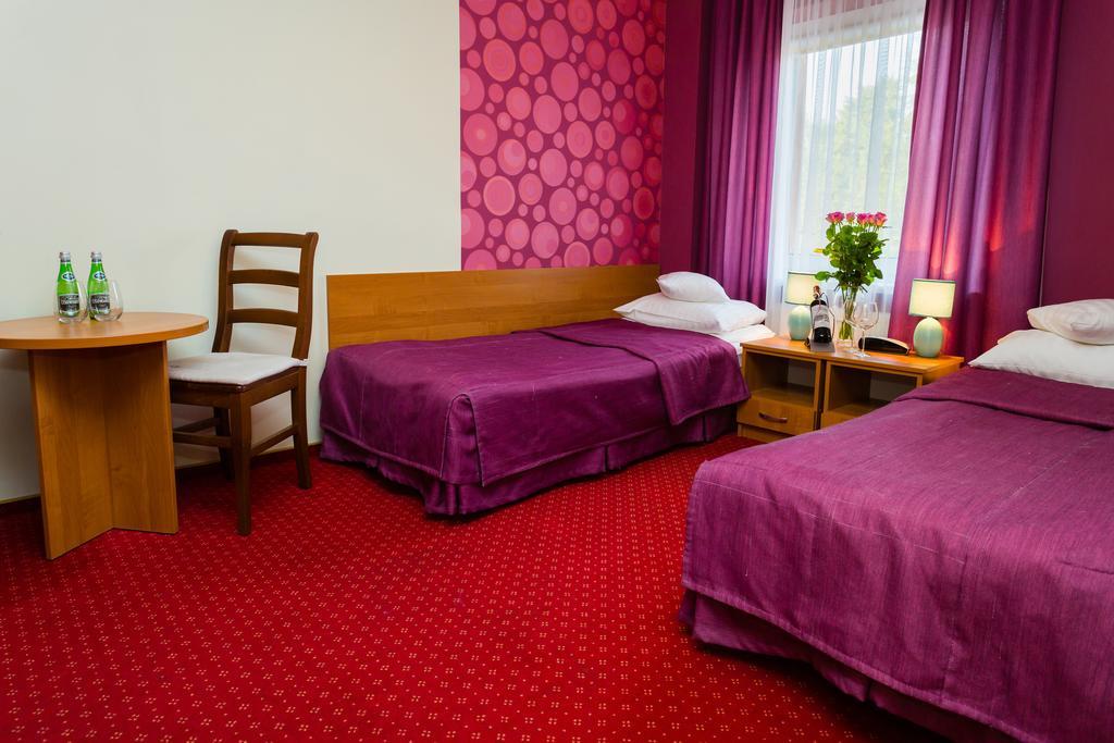 Hotel Ognisty Ptak แวงกอร์แซวอ ภายนอก รูปภาพ